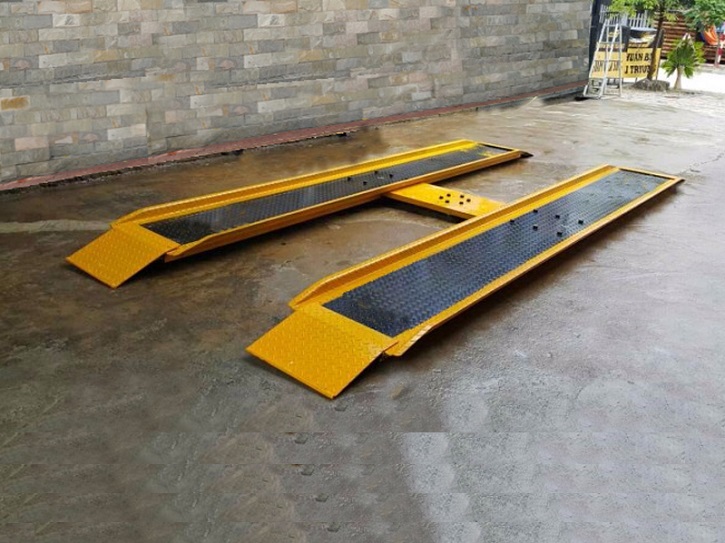 cau-nang-mot-tru-rua-xe-kingtech-kt-41500