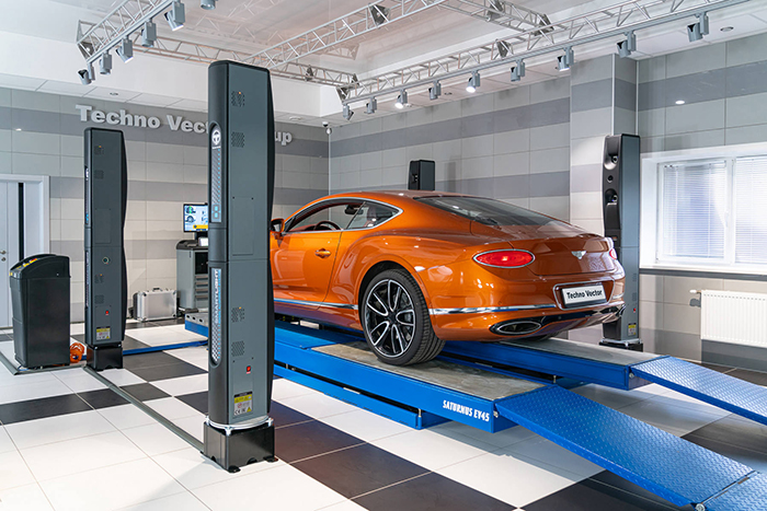 Thiết bị kiểm tra góc đặt bánh xe 3D Techno Vector 8 V 8218 Thiết bị kiểm tra góc đặt bánh xe 3D Techno Vector 8 V 8218