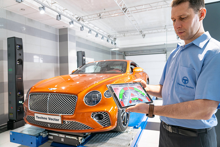 Thiết bị kiểm tra góc đặt bánh xe 3D Techno Vector 8 V 8218 Thiết bị kiểm tra góc đặt bánh xe 3D Techno Vector 8 V 8218